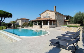 Awesome Home In Labinci